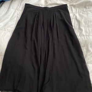 Flowy chiffon style black skirt